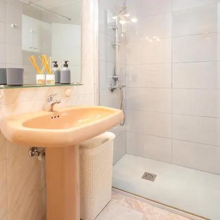 V034 - Eden רוזס